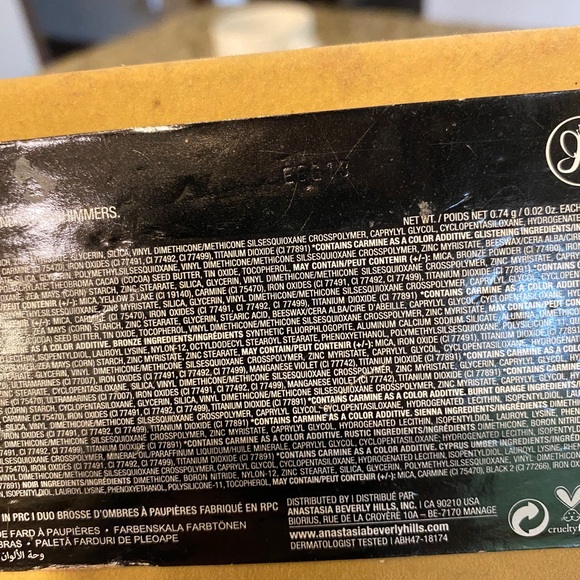 ABH soft glam - Picture 6 of 6